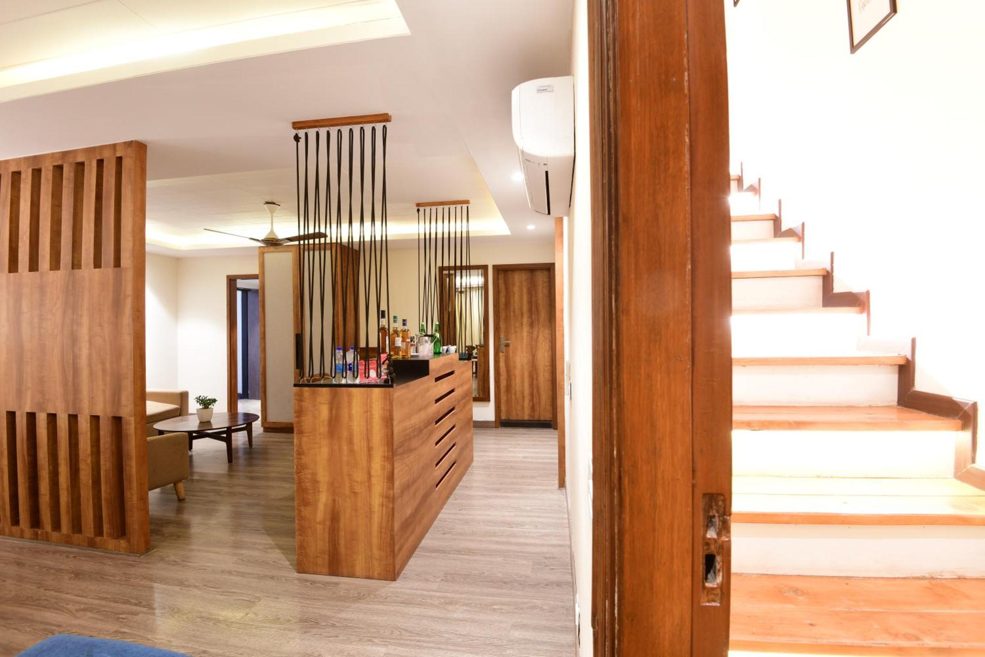 Hotel Ramada By Wyndham Kasauli Extérieur photo